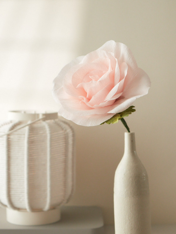 Rose fleur en papier crépon atelier galeciane